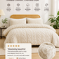 3-piece tufted bedding set with cut-out pattern
